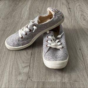Roxy Sneakers LIKE NEW SIZE6.5